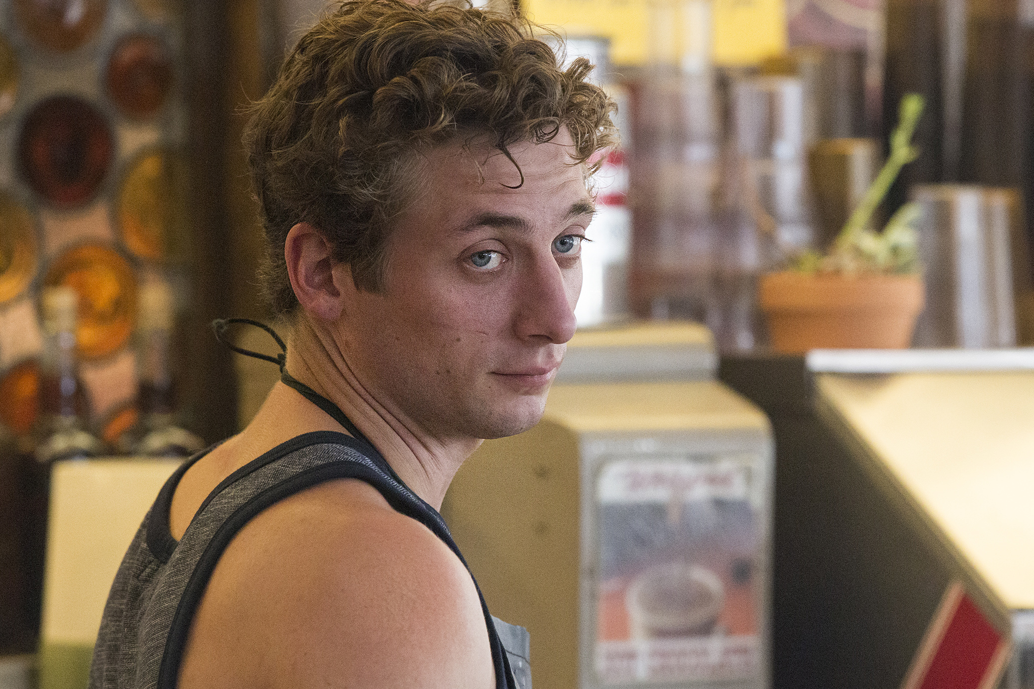 Jeremy Allen White reveals what a sober Lip looks like as the second eldest...