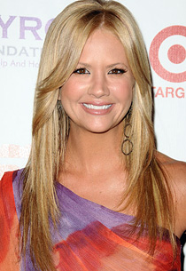 Nancy O'Dell to Appear on Brothers and SummerSlam - TV Guide