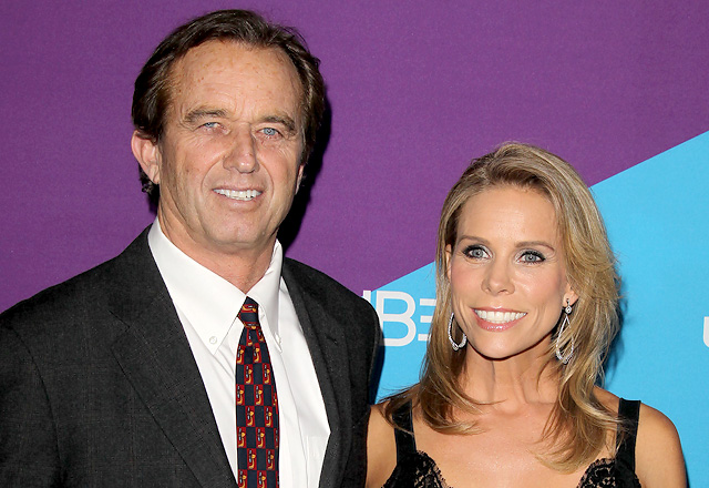 cheryl hines married to - Ilustrasi 3