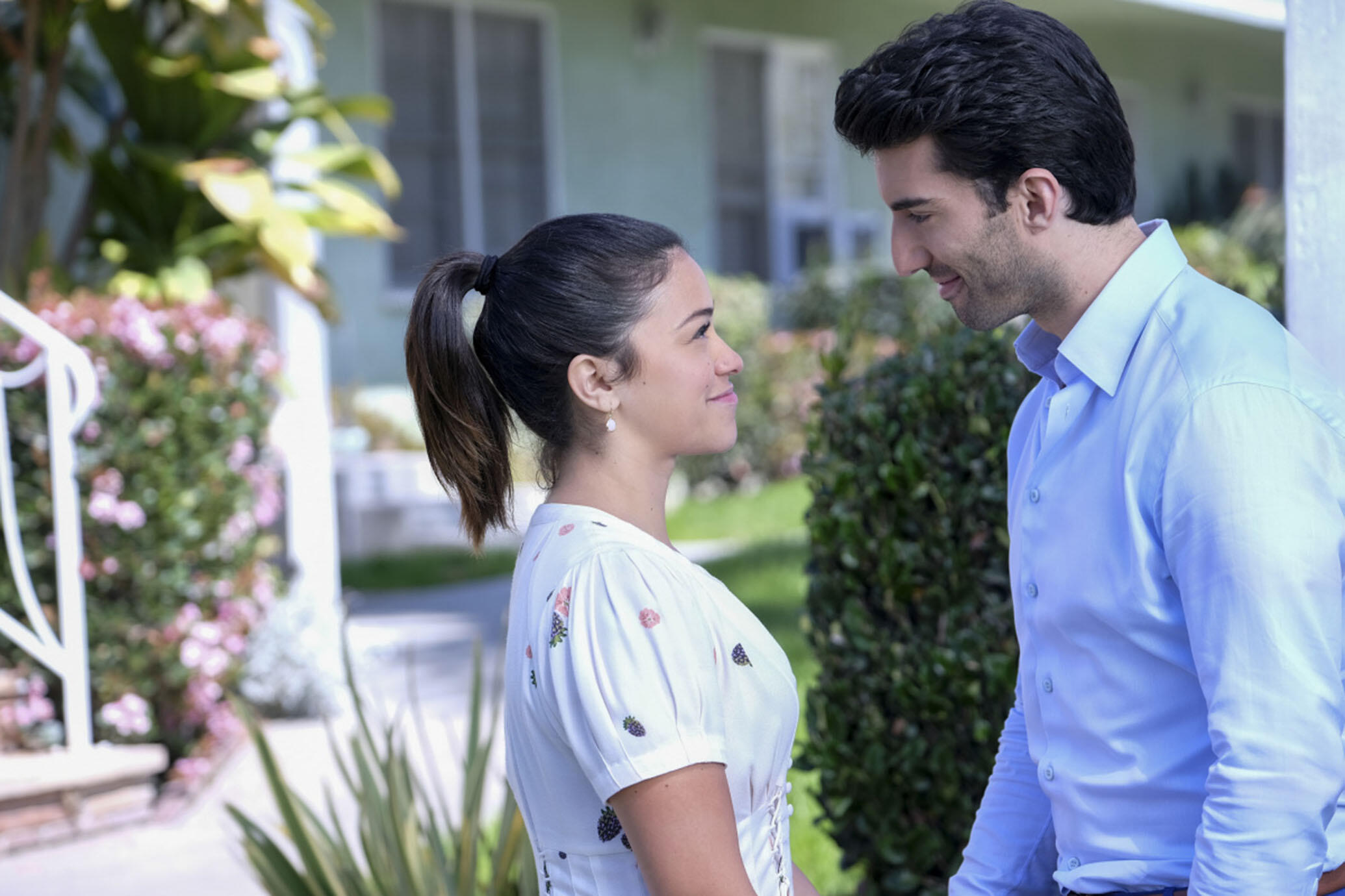 Gina Rodriguez and Justin Baldoni, Jane the Virgin
