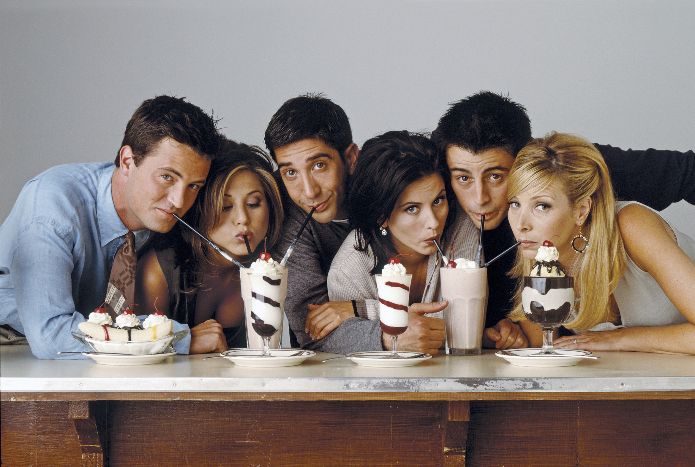 _Friends_ cast drinking milkshakes