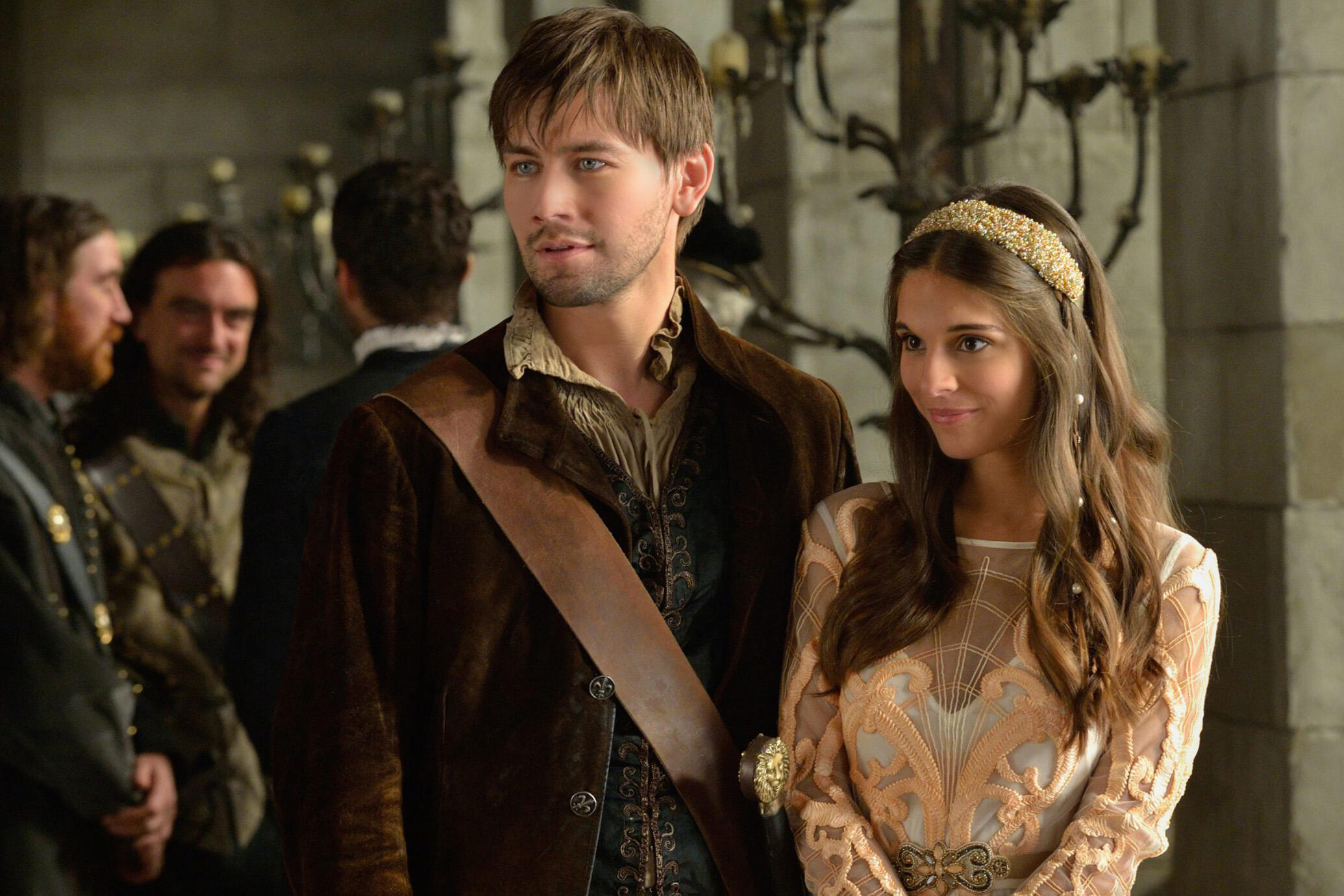 Torrance Coombs and Caitlin Stasey, Reign