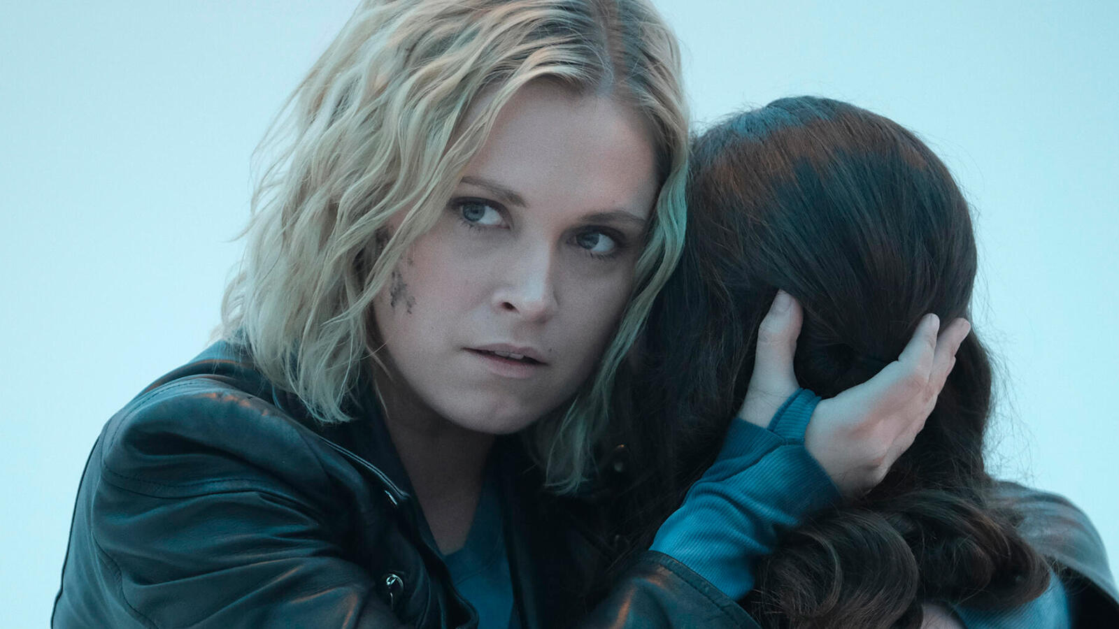 Eliza Taylor, Lola Flanery, and Marie Avgeropoulos, The 100