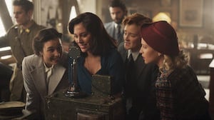 Cable Girls, Season 5 Episode 2 image