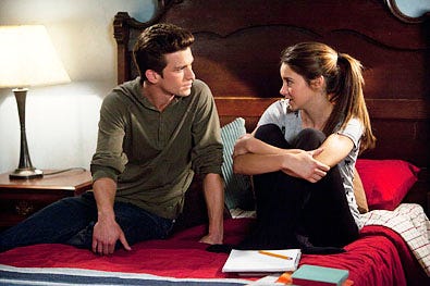 The Secret Life of the American Teenager - Season 4 - "Another One Opens" - Daren Kagasoff and Shailene Woodley