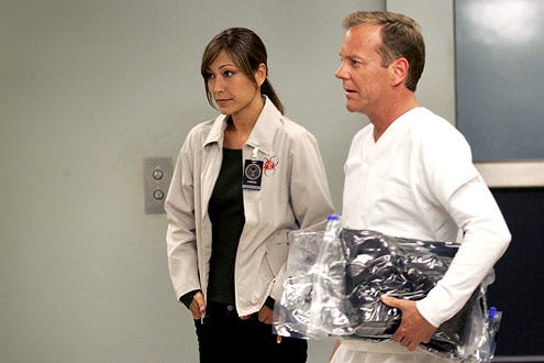 24 - Season 7 - "11:00 PM - 12:00 AM" - Christina Chang as Dr. Macer, Kiefer Sutherland as Jack Bauer