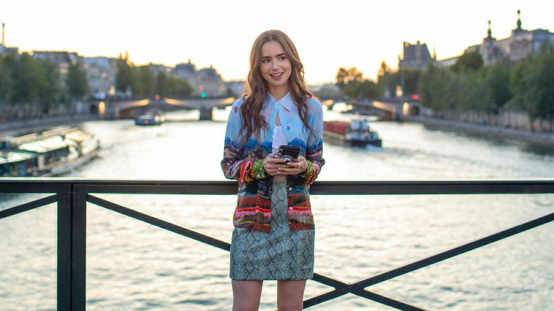 Lily Collins, Emily in Paris