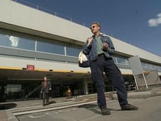 Globe Trekker, Season 4 Episode 7 image