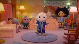 Moon and Me, Season 1 Episode 8 image