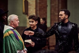 Maxxx, Season 1 Episode 1 image