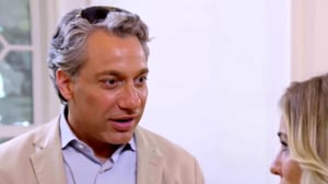 Get a Room with Carson & Thom, Season 1 Episode 10 image