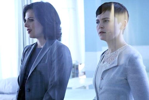 Once Upon A Time - Season 2 - "Welcome to Storybrooke" - Lana Parrilla, Ginnifer Goodwin