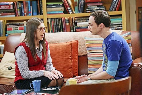 The Big Bang Theory - Season 7 - "The Locomotive Manipulation" - Mayim Bialik and Jim Parsons