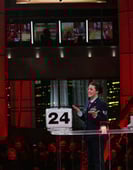 Deal or No Deal, Season 2 Episode 1 image