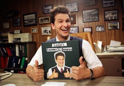 10 Items or Less, Season 1 Episode 1 image