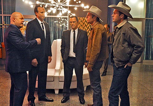 Vegas - Season 1 - Michael Chiklis as Vincent Savino, Dennis Quaid as Ralph Lamb, Jason O'Mara as Jack, Kai Lennox, James Russo