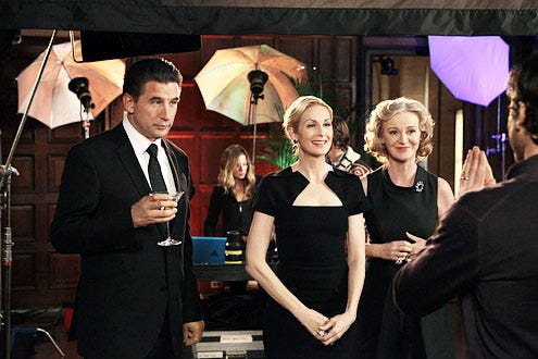 Gossip Girl - Season 4 - "The Kids Stay In the Picture" - Billy Baldwin, Kelly Rutherford and Caroline Lagerfelt