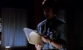 Swamp Thing, Season 3 Episode 11 image