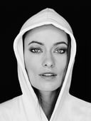 Off Camera with Sam Jones, Season 4 Episode 5 image