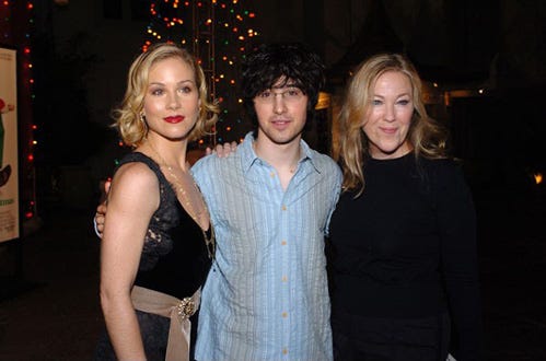Christina Applegate, Josh Zuckerman and Catherine O'Hara - The "Surviving Christmas" Los Angeles premiere, October 15, 2004