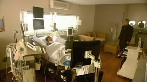 Iris, Season 1 Episode 13 image