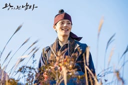 The Crowned Clown, Season 1 Episode 1 image