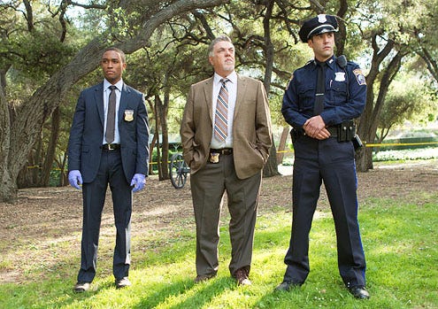 Rizzoli & Isles - Season 2 - "Rebel Without a Pause" - Lee Thompson Young, Bruce McGill and Jordan Bridges