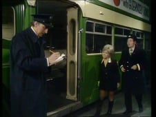 On the Buses, Season 4 Episode 1 image