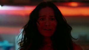 Van Helsing, Season 1 Episode 1 image