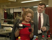 dinnerladies, Season 1 Episode 5 image