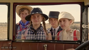 Club Houdini, Season 3 Episode 9 image