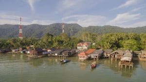 Beach Around the World, Season 1 Episode 12 image