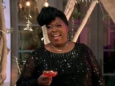 Overserved with Lisa Vanderpump, Season 1 Episode 10 image