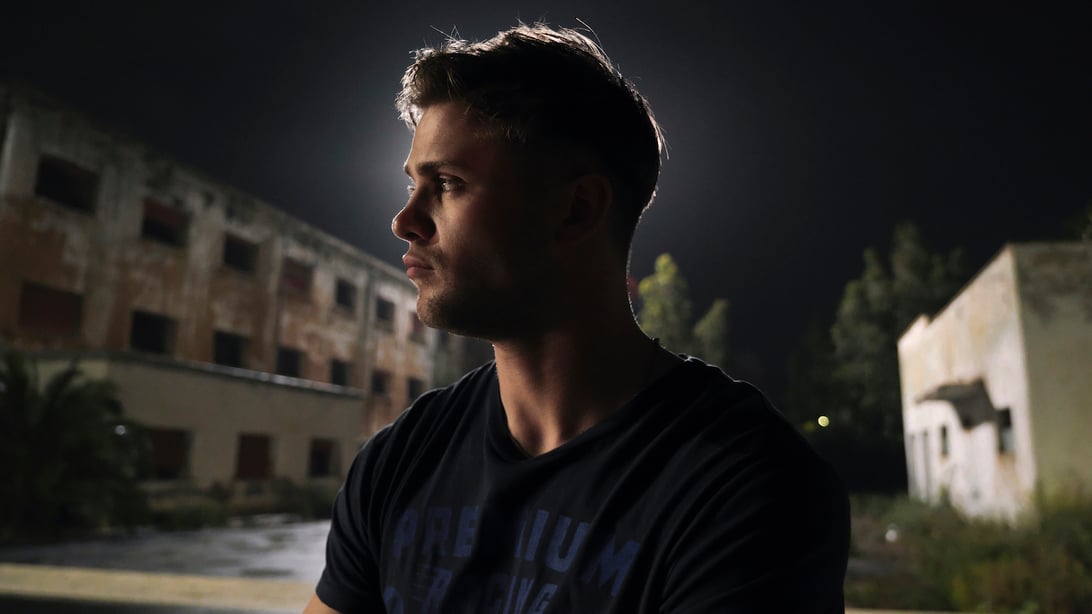 Leo Woodall, The White Lotus