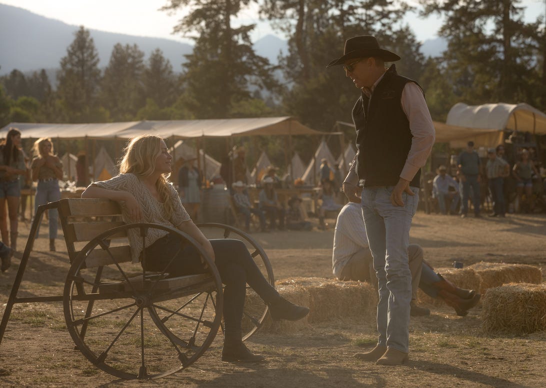 Kevin Costner and Piper Perabo, Yellowstone