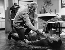 Man in a Suitcase, Season 1 Episode 26 image