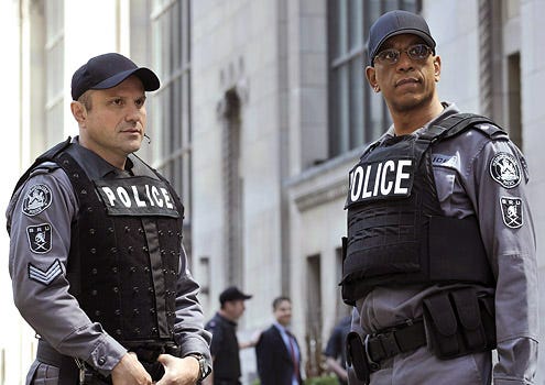 Flashpoint - Season 1 - "Scorpio" - Enrico Colantoni as Sgt. Gregory Parker and Phil Akin as Commander Holleran