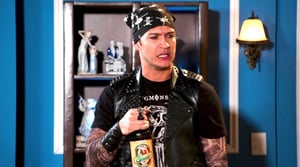 Vecinos, Season 15 Episode 10 image