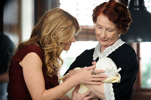 American Horror Story - "Afterbirth" - Connie Britton and Frances Conroy