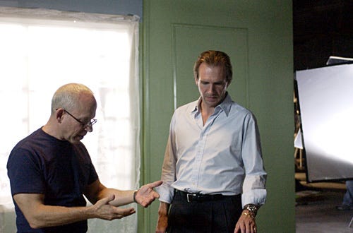 Bernard and Doris - Behind the Scenes - Directo, Bob Balaban on set with Ralph Fiennes