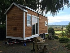Tiny House Hunters, Season 3 Episode 2 image