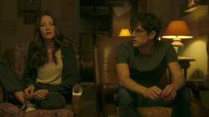 The Girl in the Mirror, Season 1 Episode 1 image