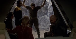 Star Trek: Voyager, Season 3 Episode 19 image