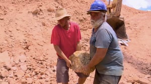 Outback Opal Hunters, Season 2 Episode 13 image