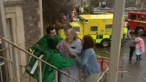 Casualty, Season 19 Episode 32 image