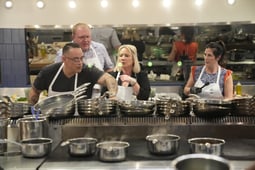 Hell's Kitchen, Season 21 Episode 1 image