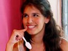 FriendZone, Season 1 Episode 8 image