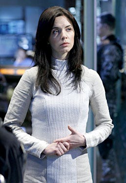 Stargate Atlantis - Season 5, "The Ghost in the Machine" - Michelle Morgan as Fran