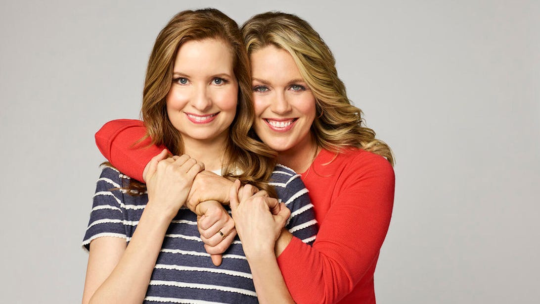 Lennon Parham and Jessica St. Clair, Playing House
