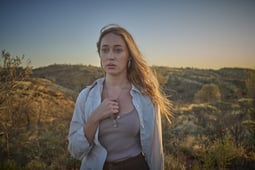 The Lost Flowers of Alice Hart, Season 1 Episode 4 image